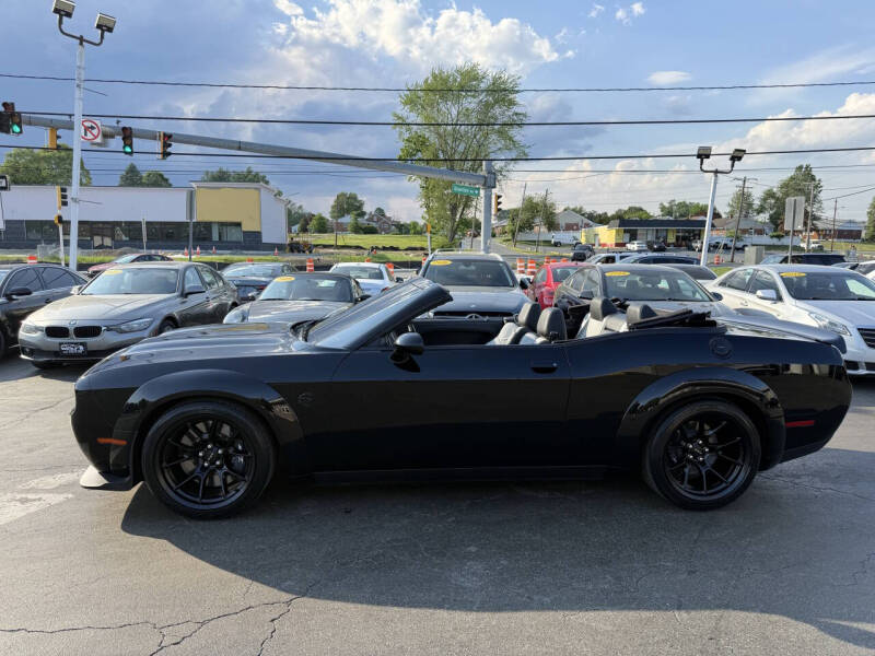 2023 Dodge Challenger SRT - Photo 10