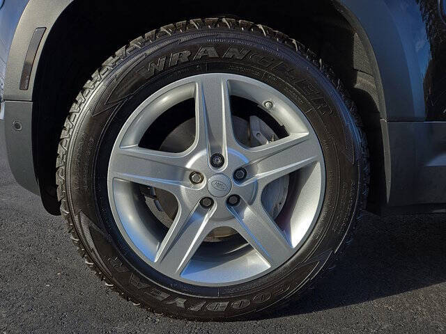 2020 Land Rover Defender 110 SE