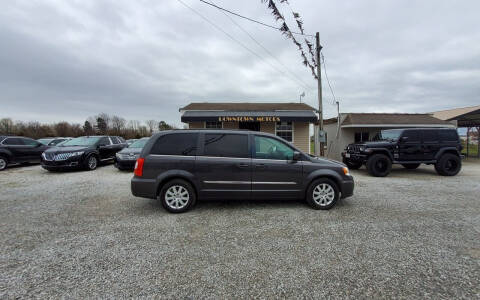 2016 Chrysler Town and Country for sale at DOWNTOWN MOTORS in Republic MO