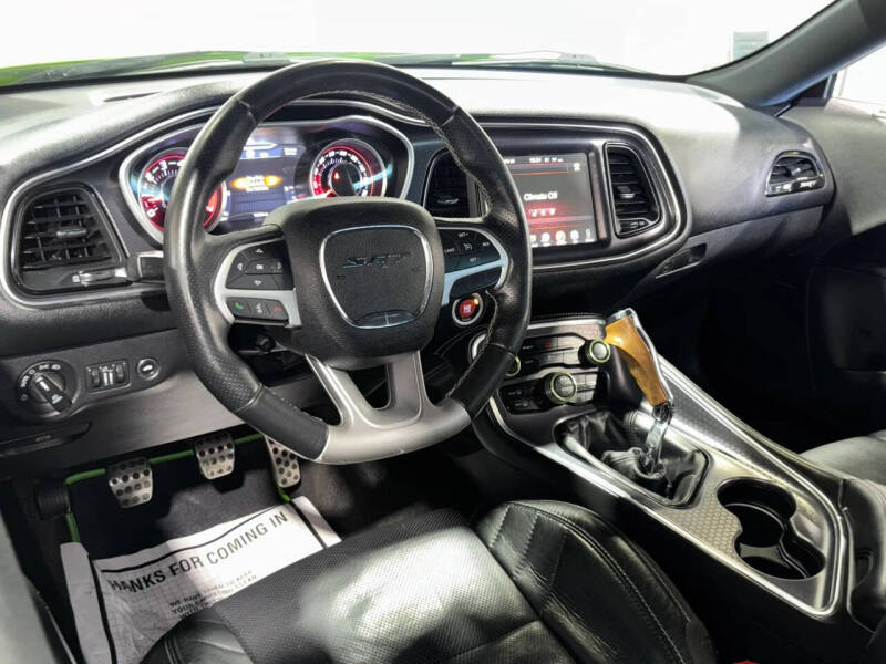 2015 Dodge Challenger SRT 392
