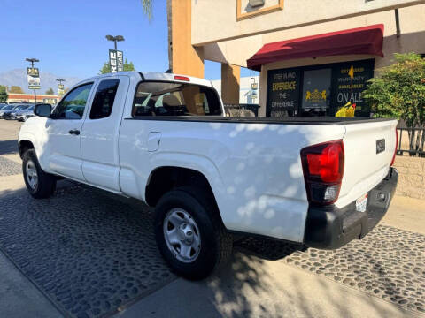 2019 Toyota Tacoma SR