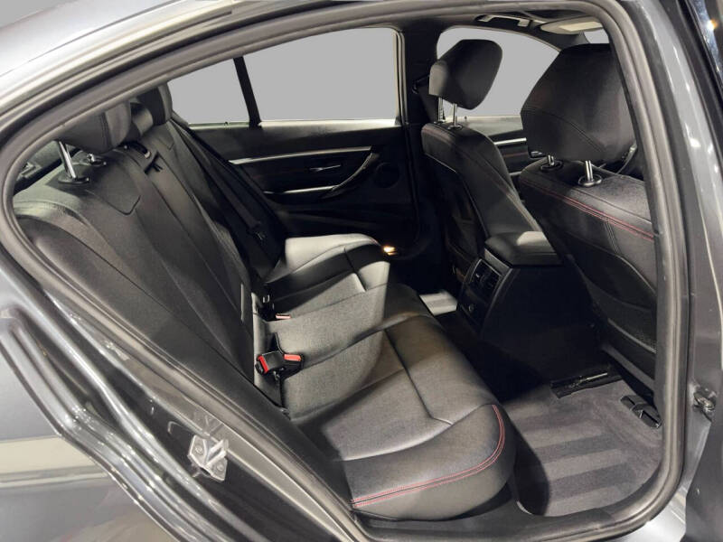 2017 BMW 3 Series 330i