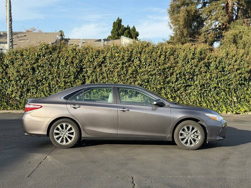 2016 Toyota Camry XLE