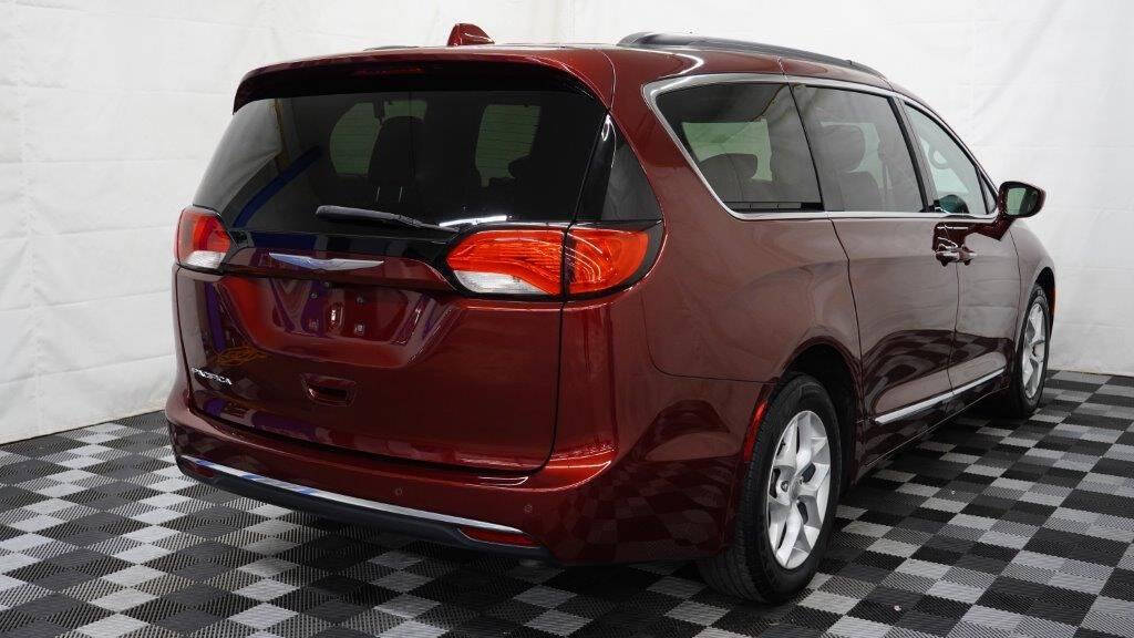 2017 Chrysler Pacifica for sale at AH Ride In Pride Auto Group LLC in Barberton, OH