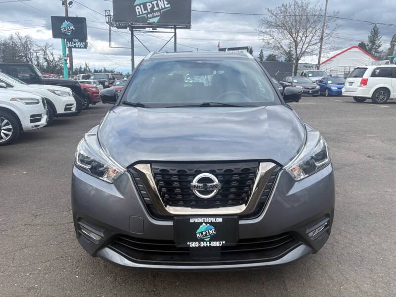 2020 Nissan Kicks SR