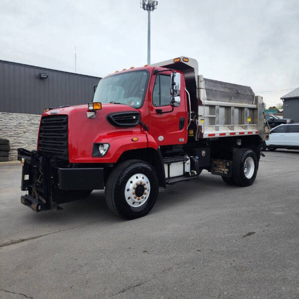2014 Freightliner 108 SD