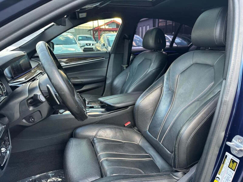 2019 BMW 5 Series 540i