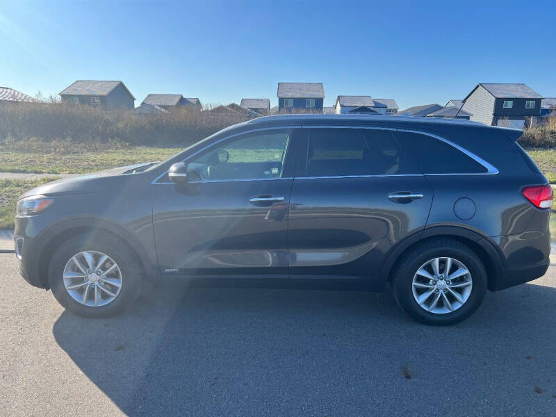 2017 Kia Sorento LX