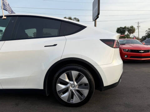 2023 Tesla Model Y Long Range