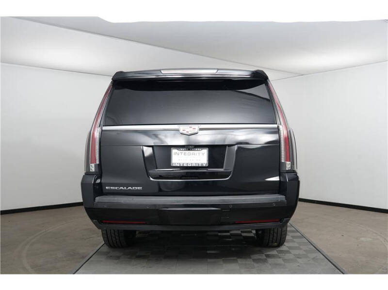 2020 Cadillac Escalade ESV Luxury