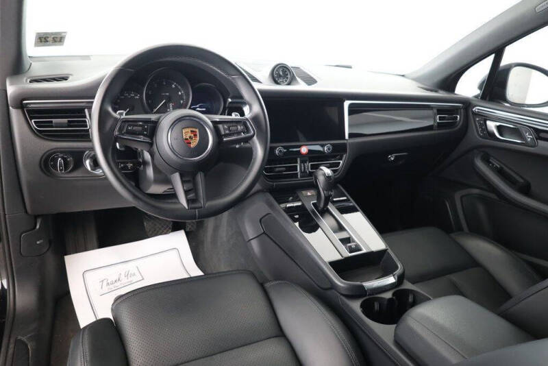 2022 Porsche Macan