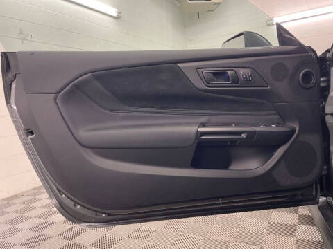 2025 Ford Mustang Dark Horse