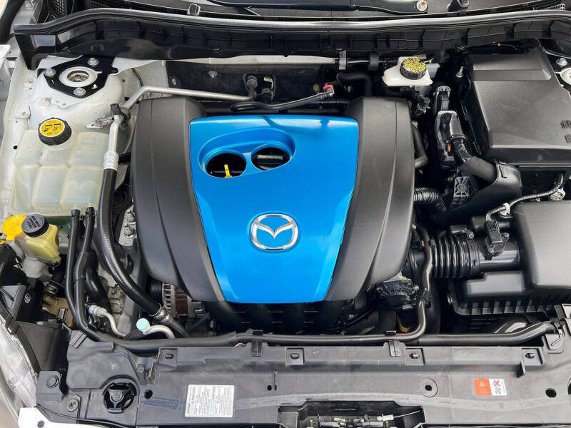 2013 Mazda MAZDA3 i Touring