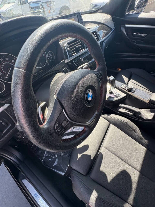 2017 BMW 3 Series 330e iPerformance