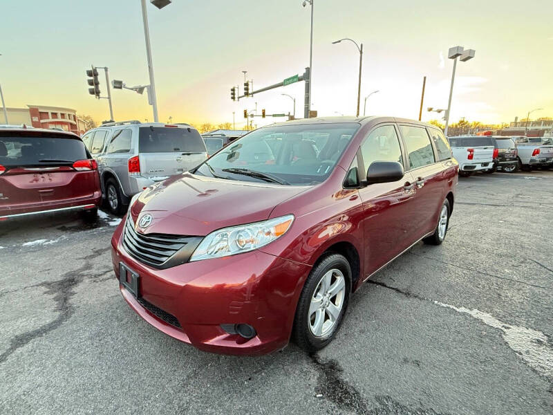 2011 Toyota Sienna Base 7-Passenger