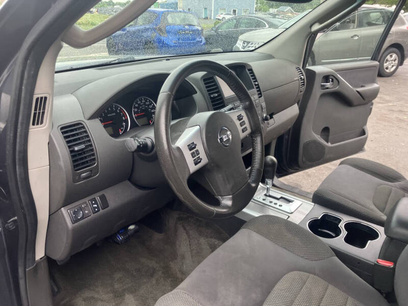2011 Nissan Pathfinder S