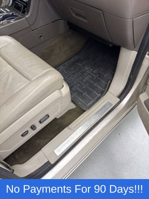 2017 Lincoln Navigator Select