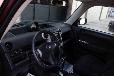 2005 Scion xB
