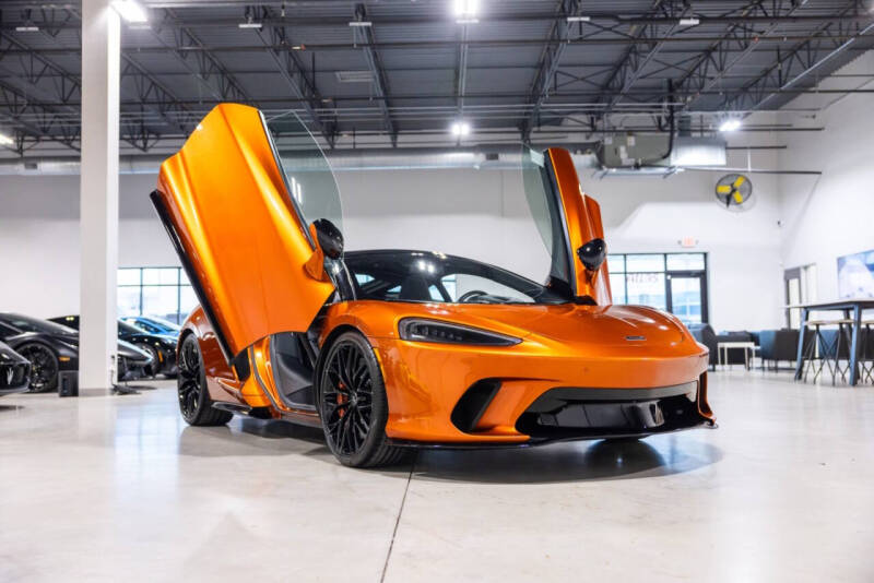 2023 McLaren GT