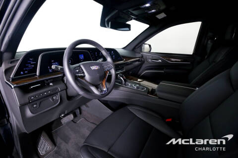 2022 Cadillac Escalade ESV Luxury