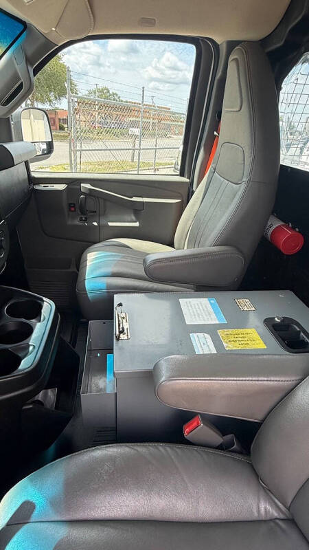 2018 Chevrolet Express 2500