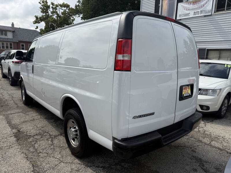 2020 Chevrolet Express 2500