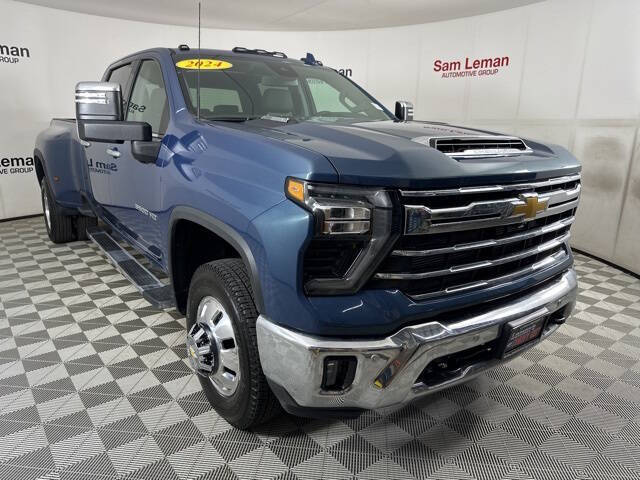 Used 2024 Chevrolet Silverado 3500HD LTZ with VIN 1GC4YUEY4RF301834 for sale in Bloomington, IL