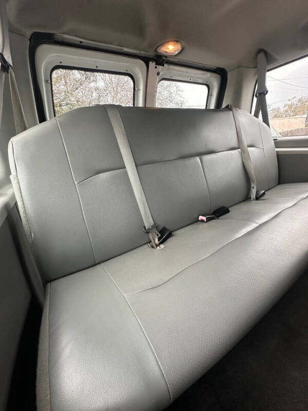 2011 Ford E-Series E-350 SD XL