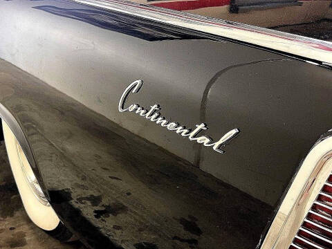 1961 Lincoln Continental