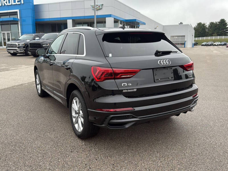 2021 Audi Q3 quattro S line Premium 45 TFSI