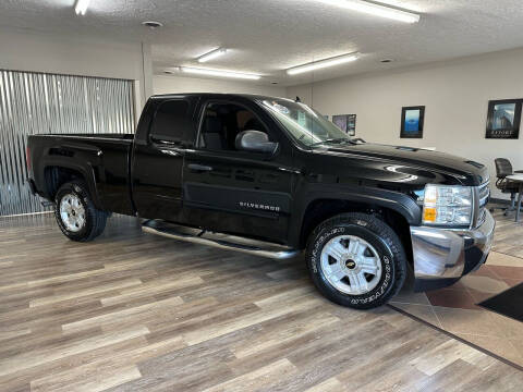 2013 Chevrolet Silverado 1500 for sale at FAIRLANE CAR CO. in Parma OH