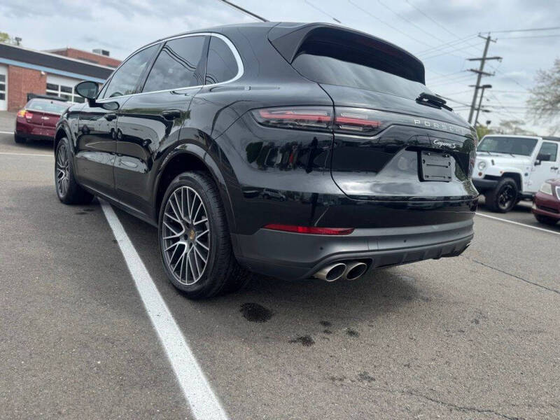 2019 Porsche Cayenne S