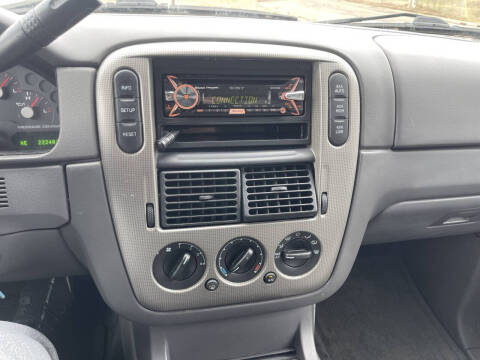 2005 Ford Explorer XLT