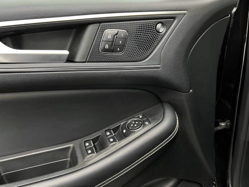 2022 Ford Edge ST