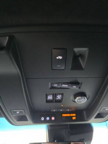 2017 Cadillac Escalade Platinum