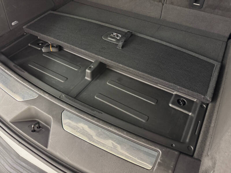 2023 Cadillac Escalade-V ESV