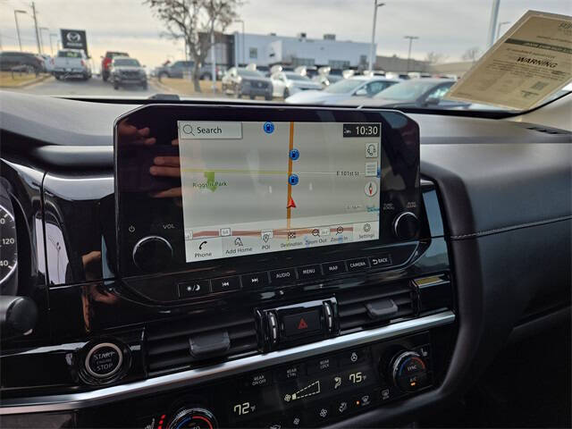 2023 Nissan Pathfinder SL