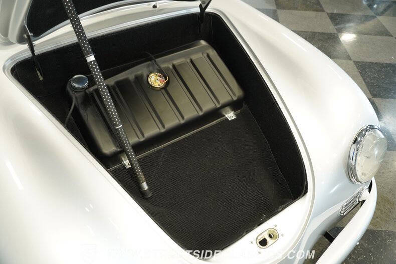 1966 Hurricane Speedster