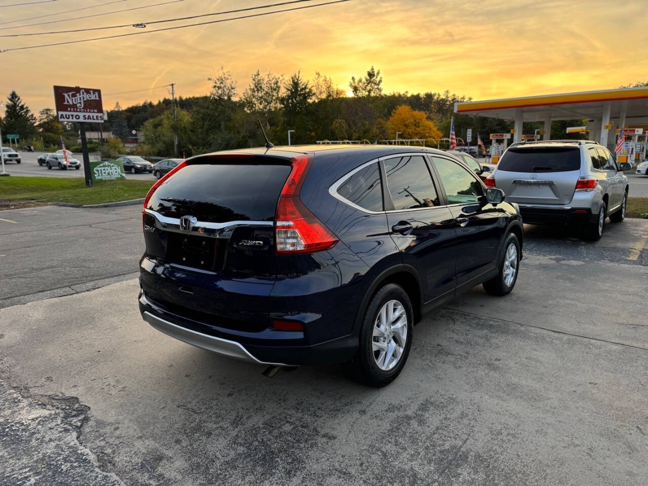 2015 Honda CR-V for sale at Nutfield Petroleum in Londonderry, NH