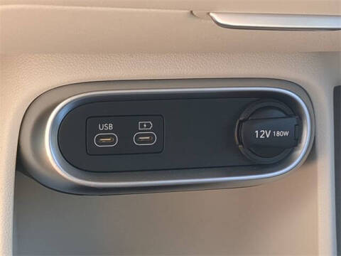 2024 Genesis GV60 Standard