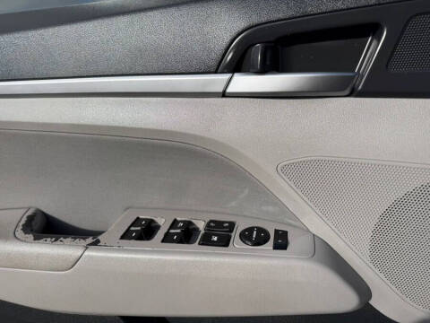 2019 Hyundai Elantra