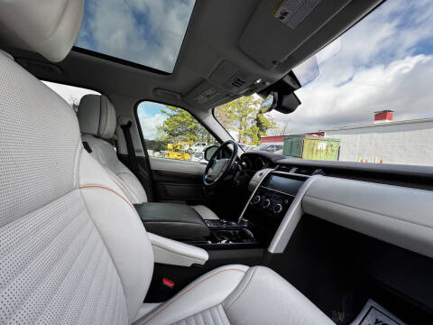 2017 Land Rover Discovery HSE Luxury