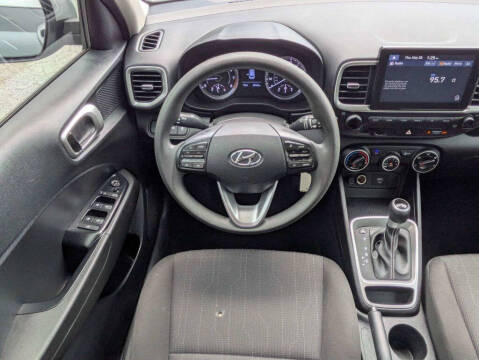 2021 Hyundai Venue SE