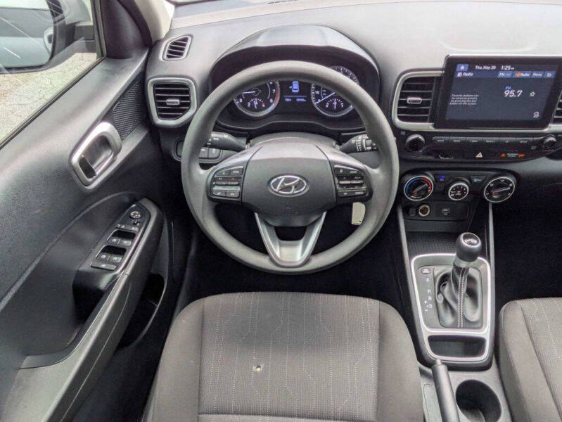 2021 Hyundai Venue SE