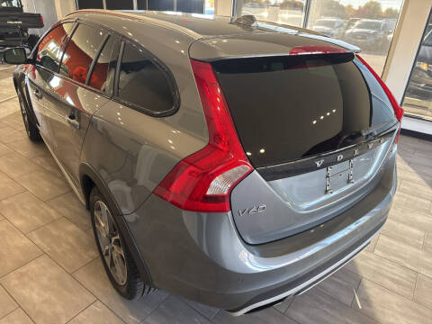 2018 Volvo V60 Cross Country T5 Platinum