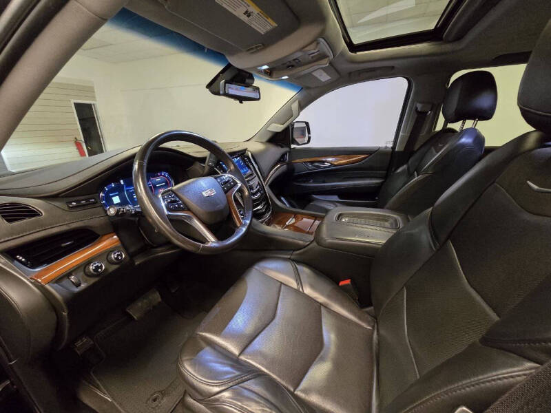 2020 Cadillac Escalade Luxury