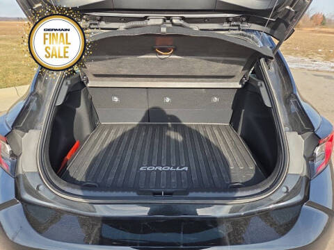 2025 Toyota Corolla Hatchback SE