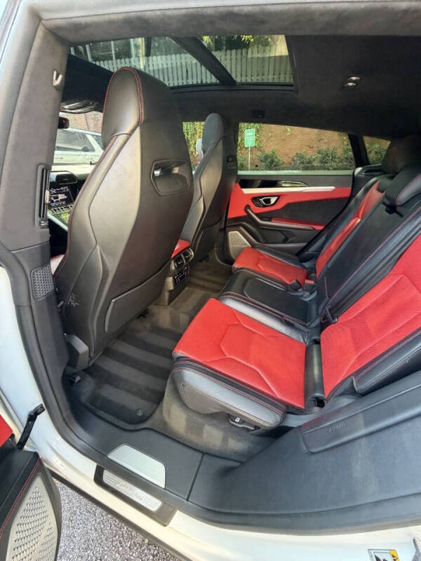 2020 Lamborghini Urus