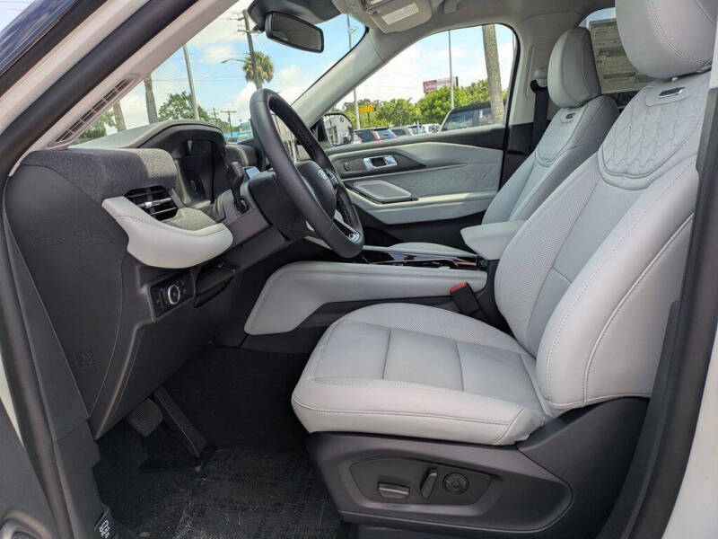 2026 Ford Explorer Platinum