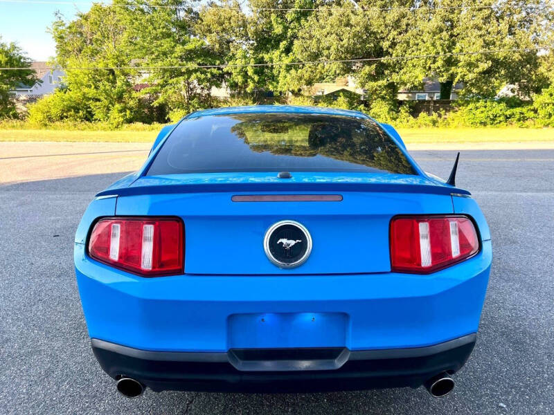 2012 Ford Mustang V6 Premium